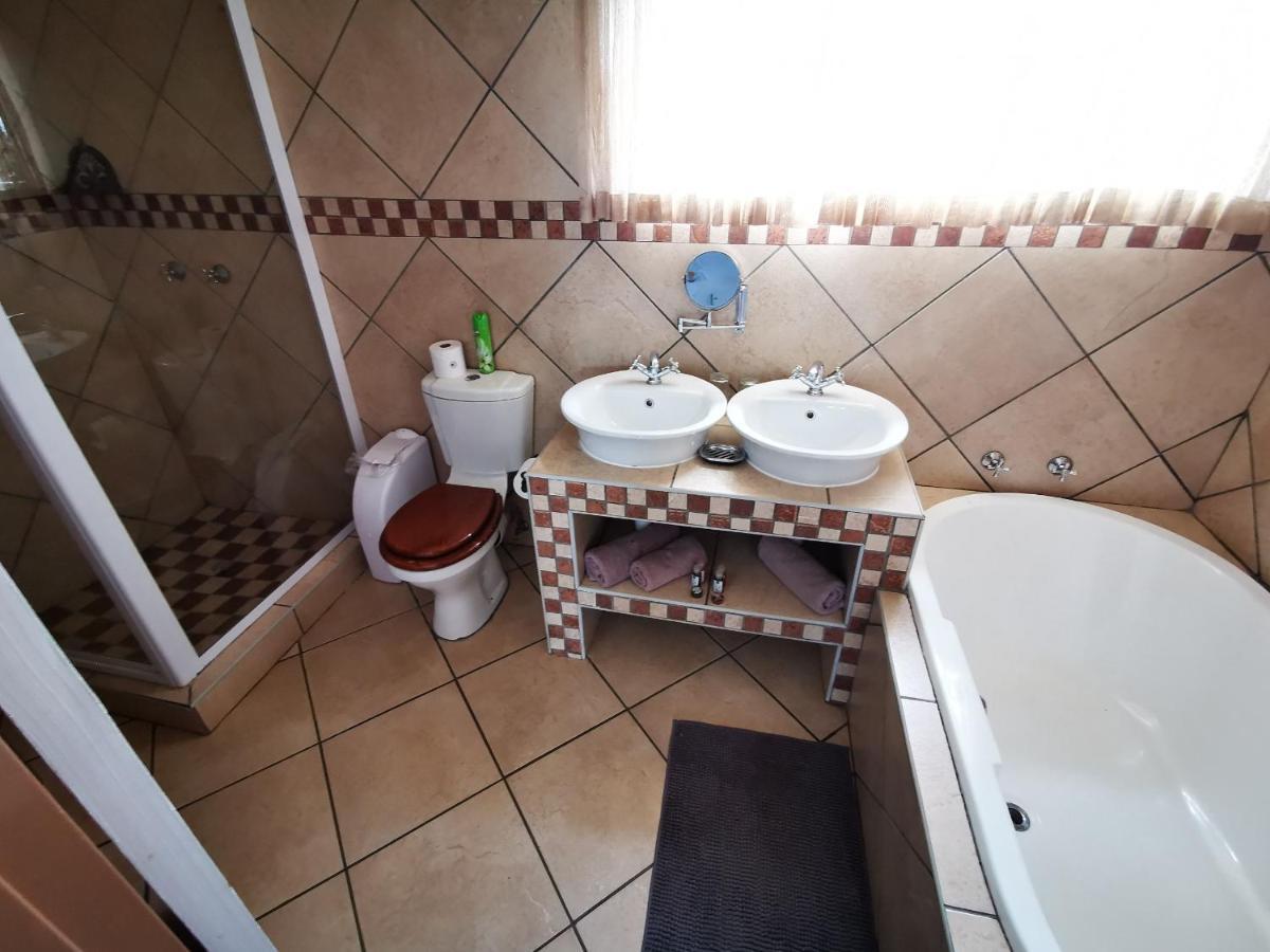 Batter Boys Guest House Преторія Екстер'єр фото